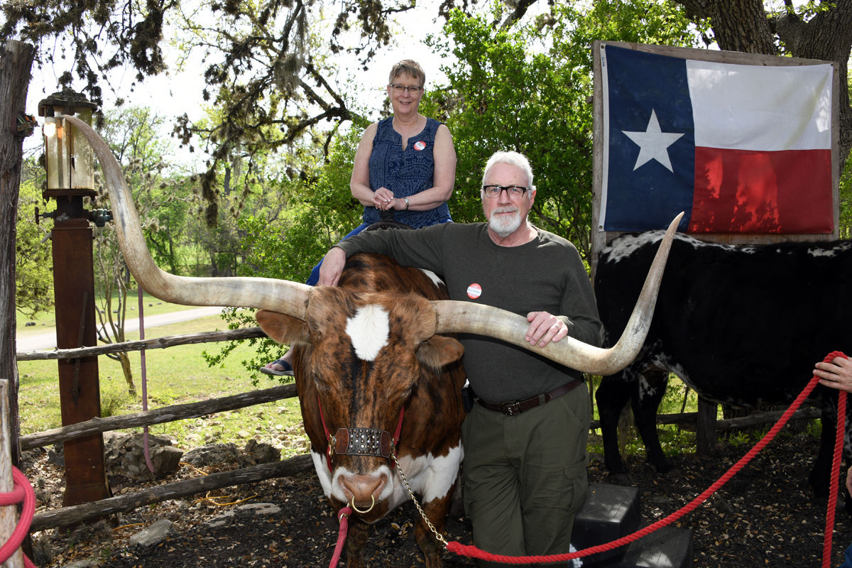 230 Norma and Steve Moseley at Knibbe Ranch.JPG